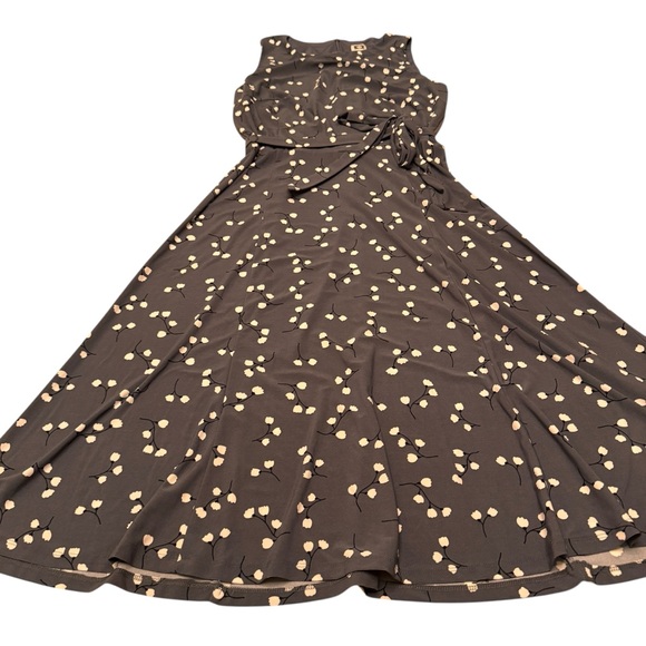 Anne Klein Gray Floral Sleeveless Fit Flare Dress Womens Size 8 Tie Waist in EUC - Picture 5 of 10